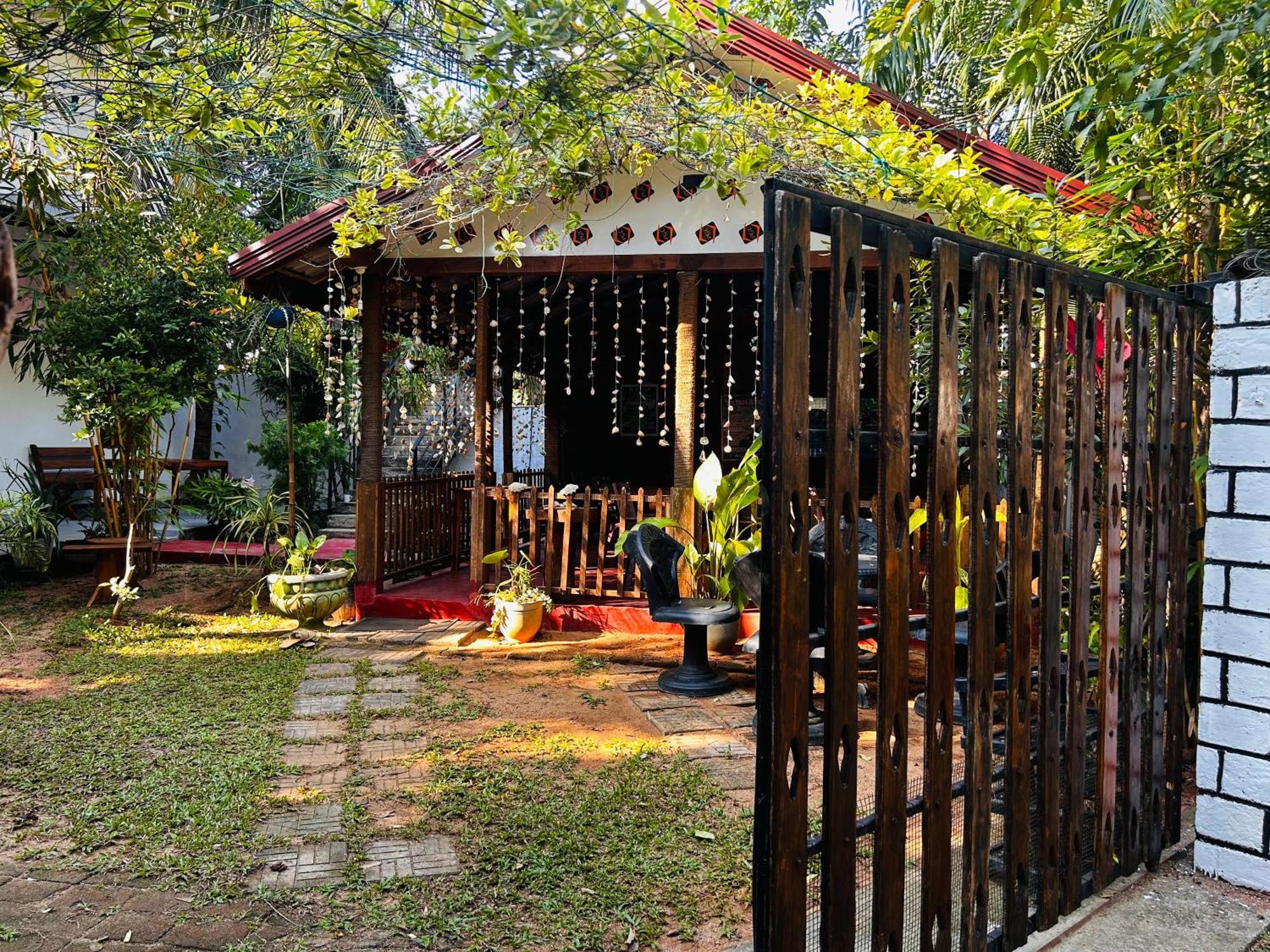 Pearl Bungalow Trincomalee Dış mekan fotoğraf